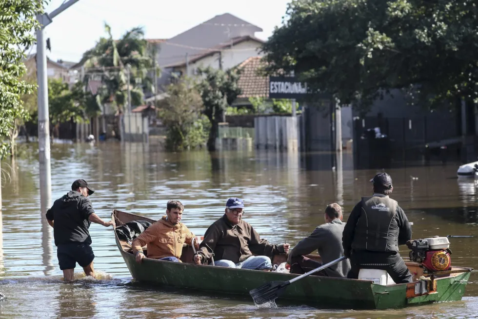 ame5900 brasil inundaciones