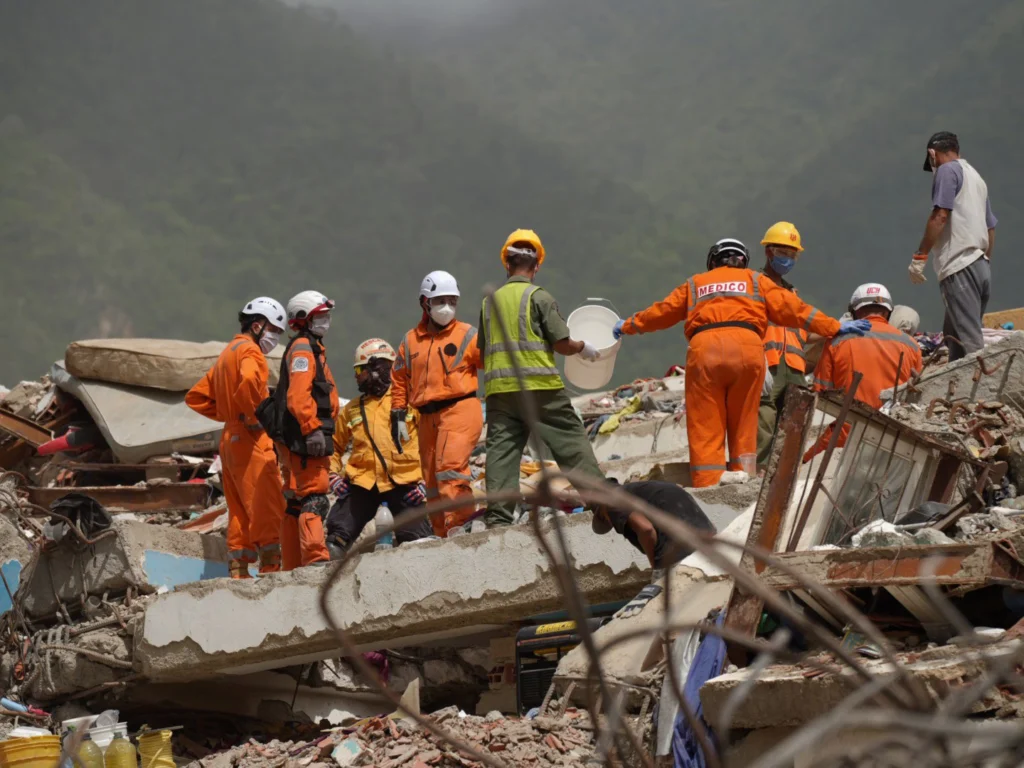 Venezuela mantiene búsqueda y rescate de víctimas a 12 días del doblete sísmico 2 buisuqe 2e