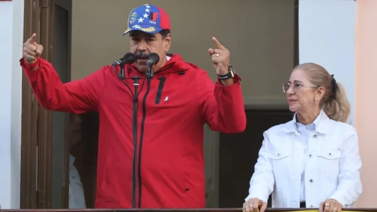 cilia flores maduro 1