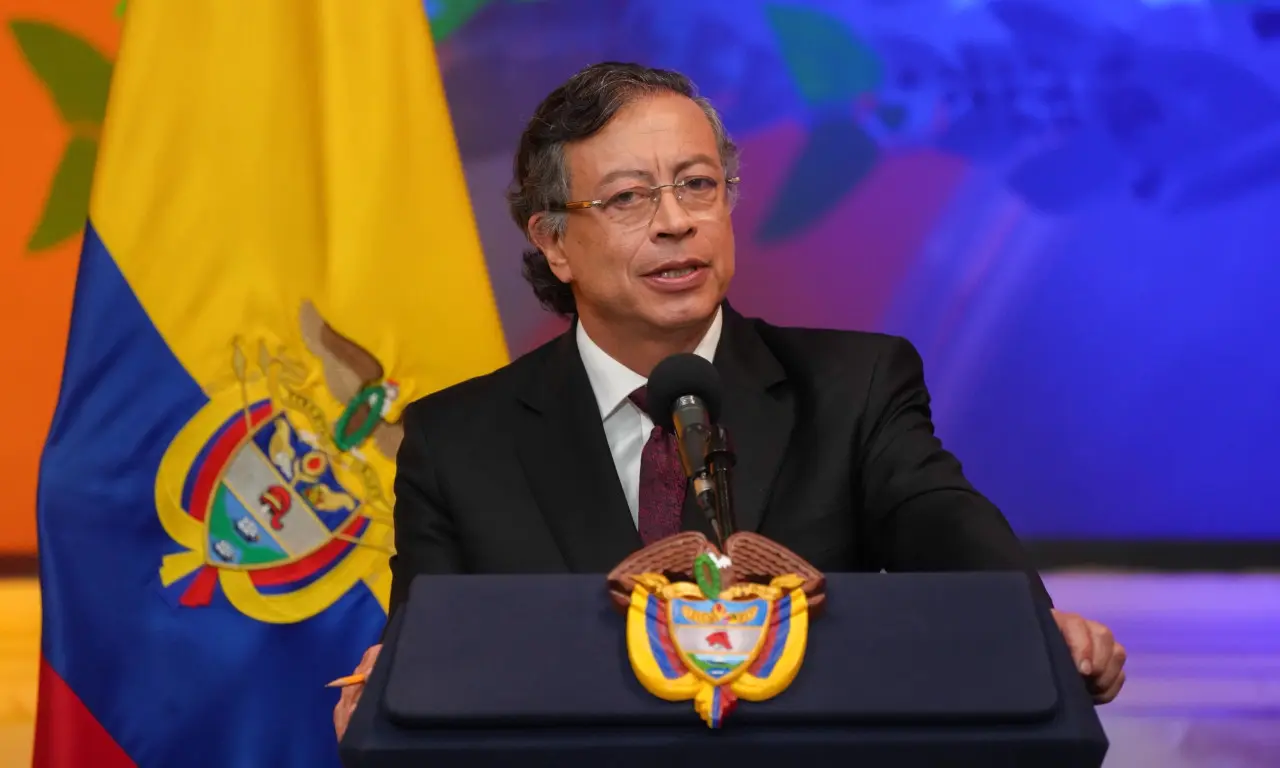 colombia petro demanda01.jpg