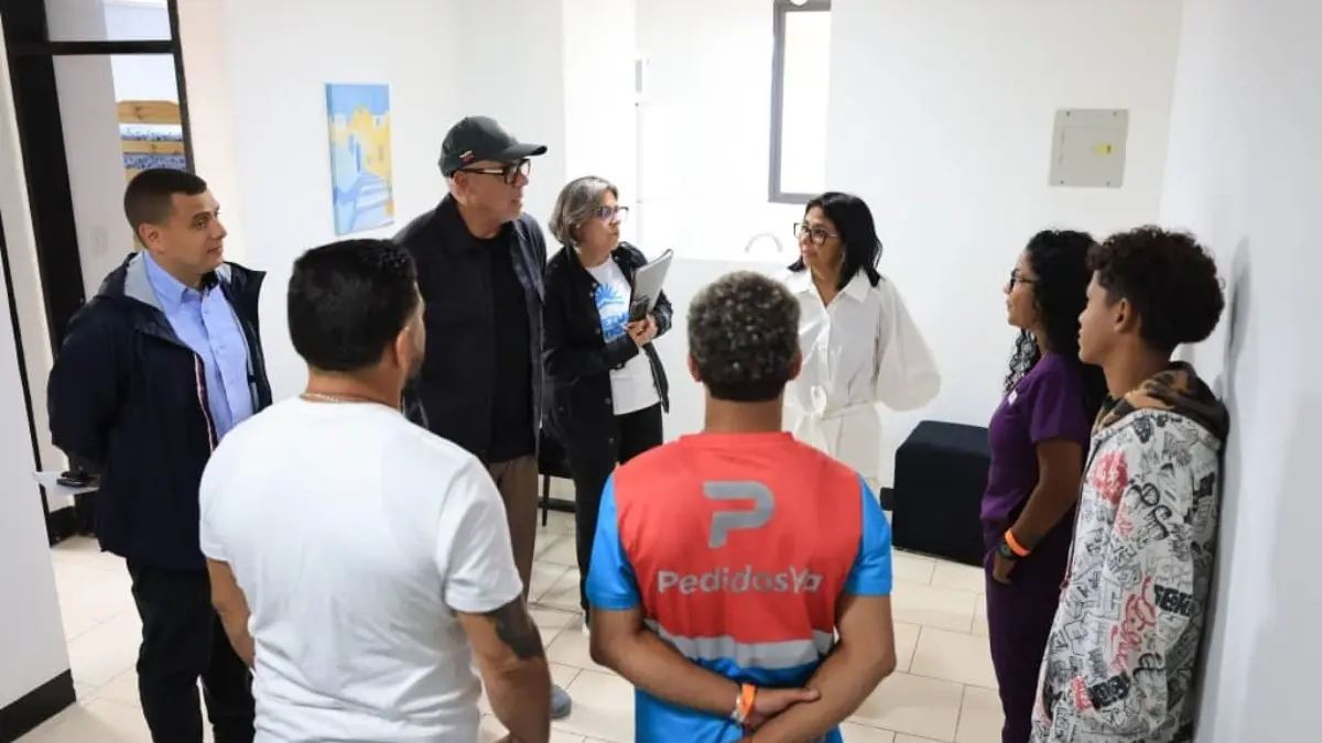 delcy rodriguez entrega nuevas viviendas 2 1.jpg