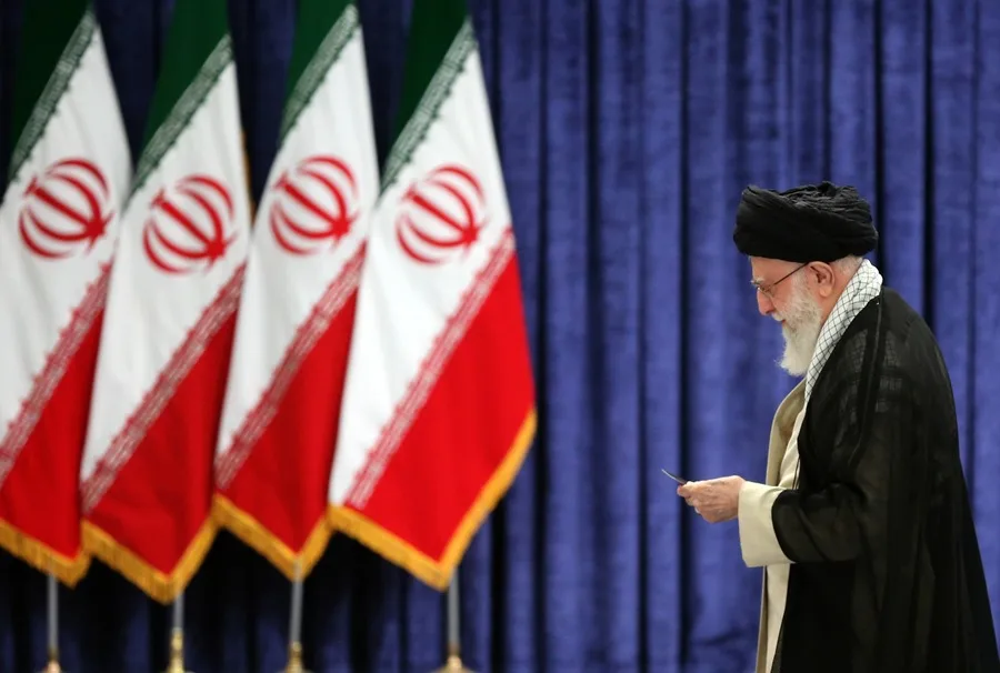Participarán 100 países en ceremonia de despedida de líder iraní Seyyed Alí Jamenei 2 jamenei 1