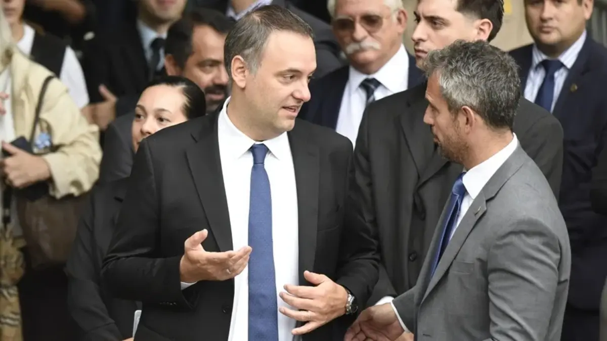 manuel adorni jefe gabinete argentina investigacion.jpg