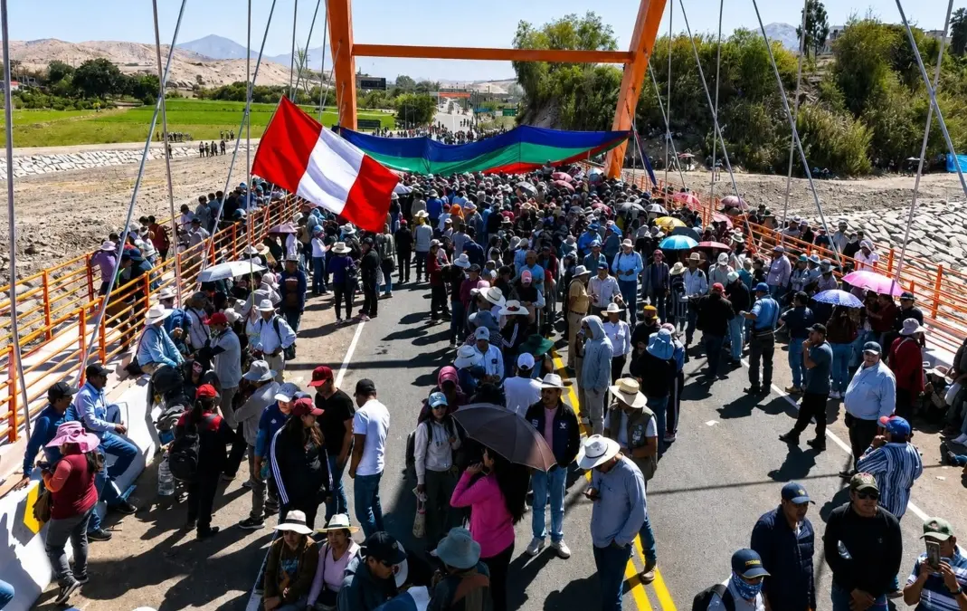peru protestas moqegua foto fb radio melodia 1.jpg