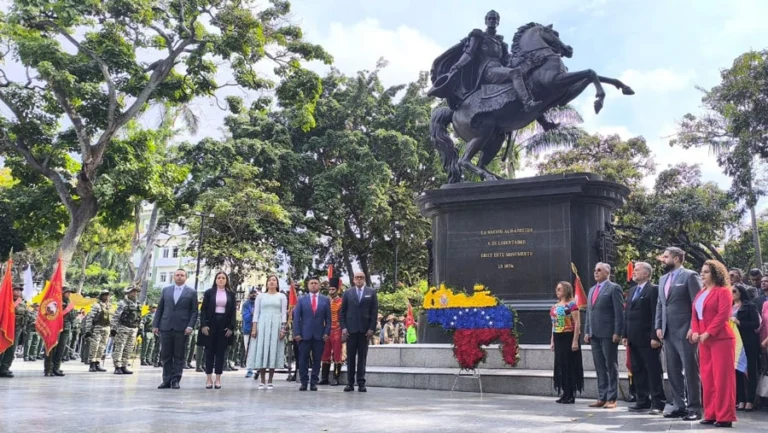 plaza bolivar