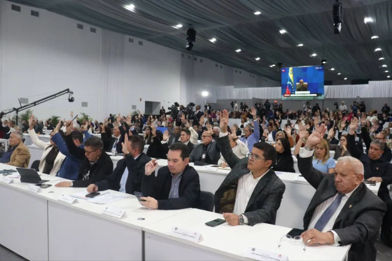 presidenta delcy rodriguez agradece a bloques parlamentarios solidaridad con victimas del terremoto 20260715021243