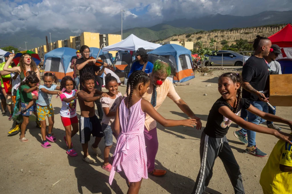 Venezuela consolida campamentos transitorios para resguardar a damnificados por terremotos 5 venezuela campamentos transitorios foto efe a