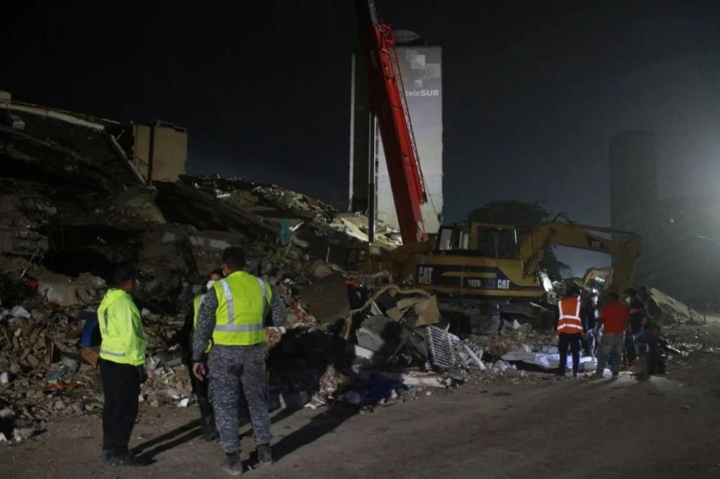 En imágenes: Venezuela mantiene operaciones de búsqueda y rescate tras doble terremoto 8 whatsapp image 2026 07 03 at 1 28 01 pm 3