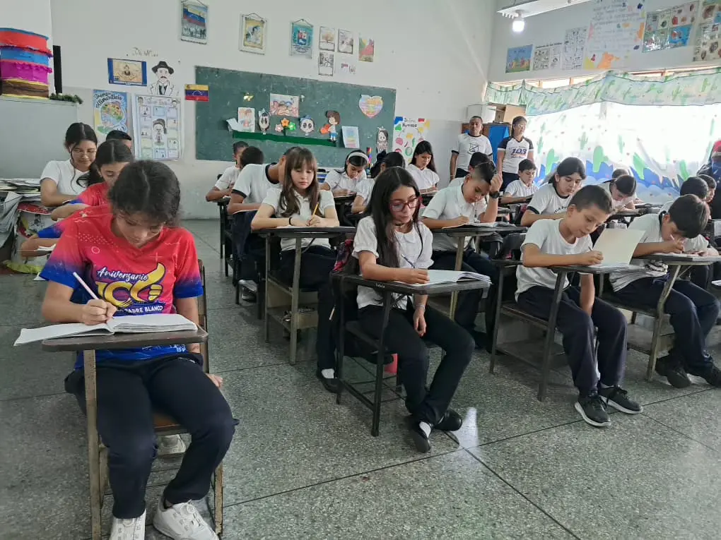 Venezuela reanuda clases en estados no afectados tras devastadores terremotos 2 whatsapp image 2026 07 06 at 10 41 11 am.jpeg