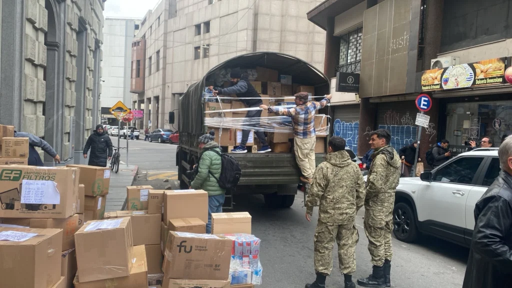Gobierno y movimiento social de Uruguay hacen una donación de 30 toneladas de productos humanitarios a Venezuela 3 whatsapp image 2026 07 10 at 11 21 50 1