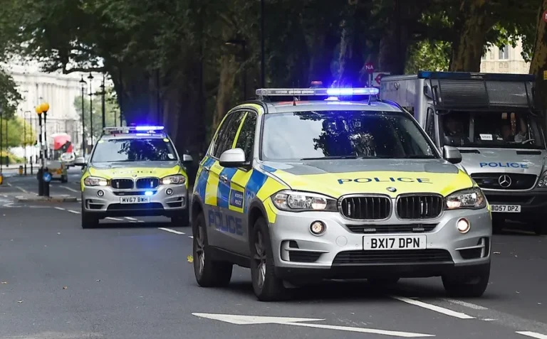 ara1 britain police incident westminster car crash 1