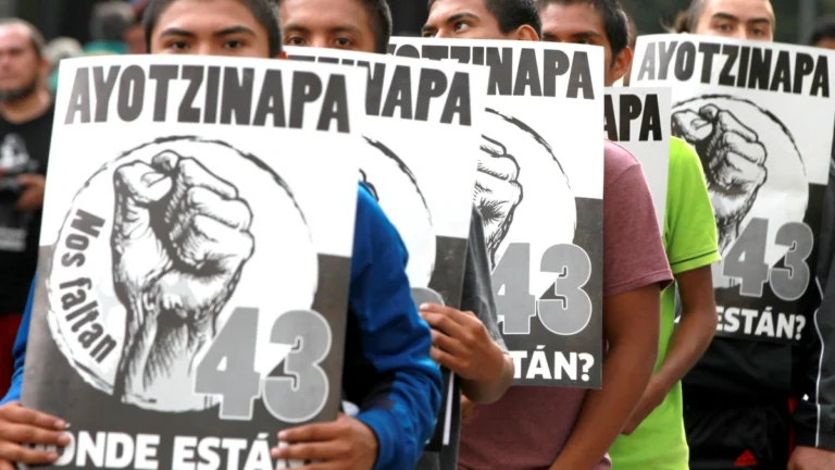 ayotzinapa donde estan marcha