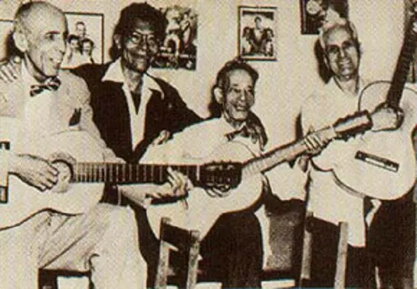 Del bardo que te canta como homenaje fiel 5 dc villalon corona sindo rosendo.jpg