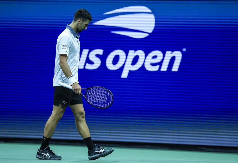 ¡Rompe invicto de 20 años! Navone elimina a Djokovic en primera ronda del US Open 2 djokovic deja en shock nueva york