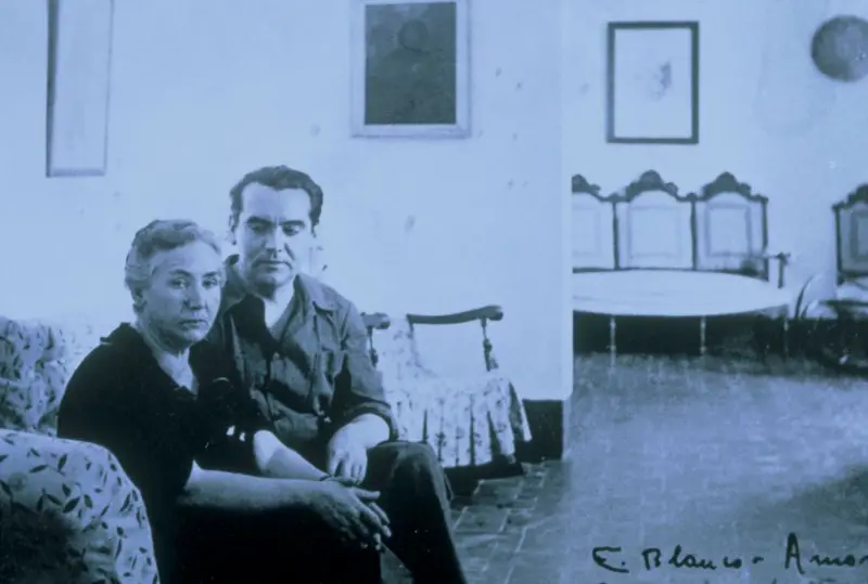Lorca en Cuba: ‘Aquí se hizo especialmente rebelde’ 3 foto 2 a la habana 4ca06560 9803 11f1 a7ab 8b30adf0800a jpg lorca con su madre en la finca de la huerta de san vicente
