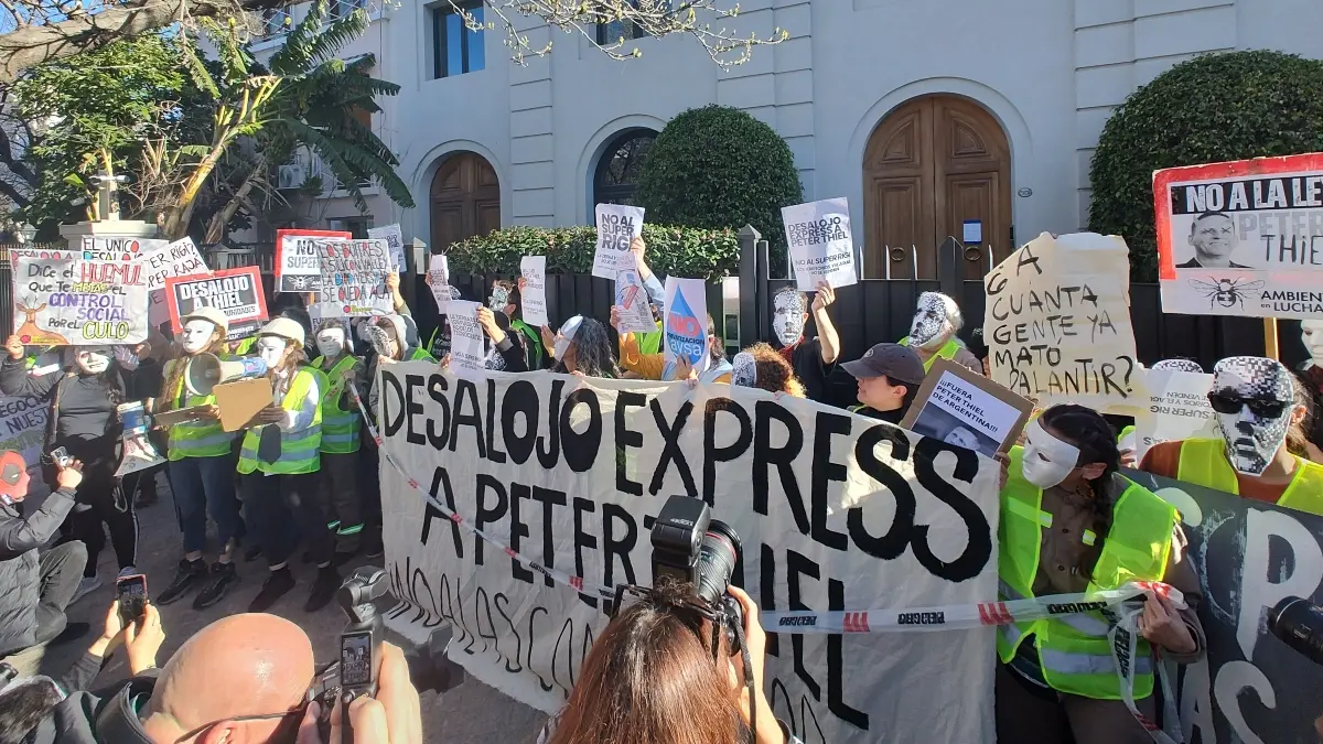 hq6biovw8aahpcq 1.jpg