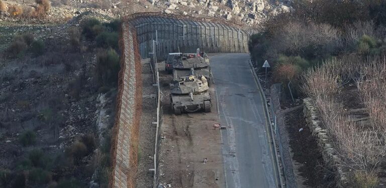 israel tanques ingresan zona desmilitarizada altos golan foto efe