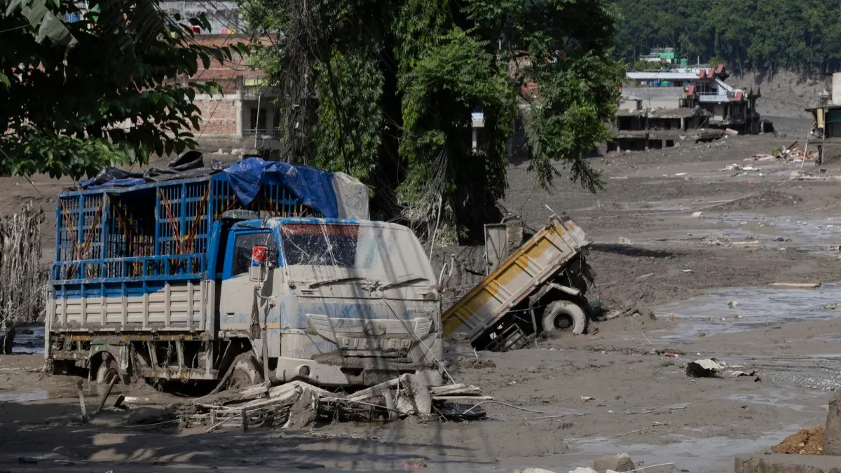 riada nepal 26 ag26.jpg