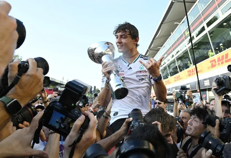 b3a6c5d1db5172095e7cff6c087d34 italy formula one 1