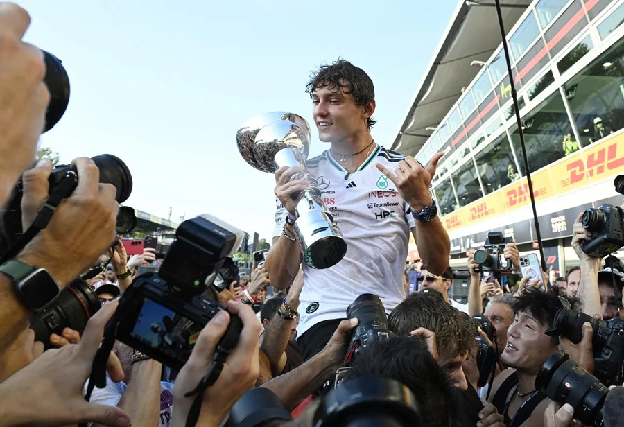 b3a6c5d1db5172095e7cff6c087d34 italy formula one 1