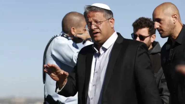 by empowering the far right netanyahu endangers israel
