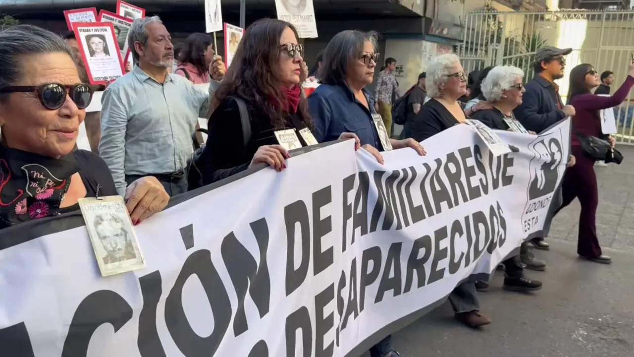 chile romeria represion01.jpg