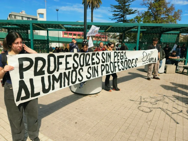chile valparaiso caminata docentes sindicalistas llega a congreso foto piensa prensa 1