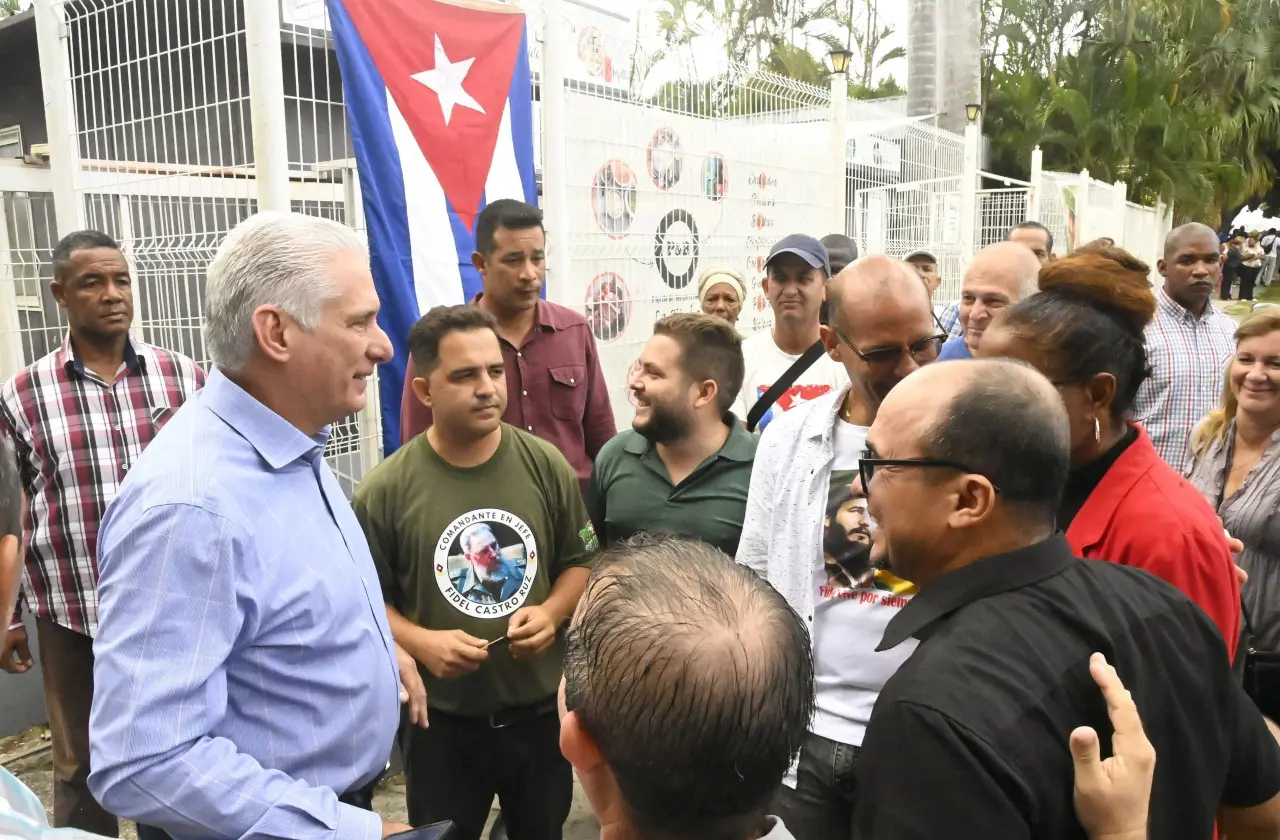 cuba defensa revolucion01.jpg