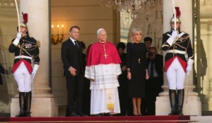 francia papa llegada01