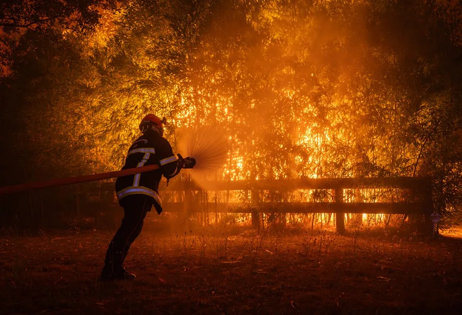 incendio francia 4 1