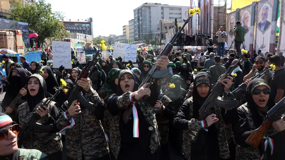 mujeres iran sept26.jpg