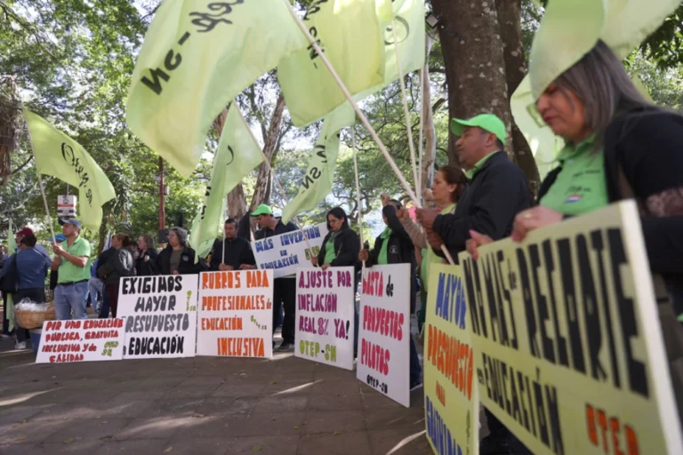 paraguay huelga docentes foto efe 1