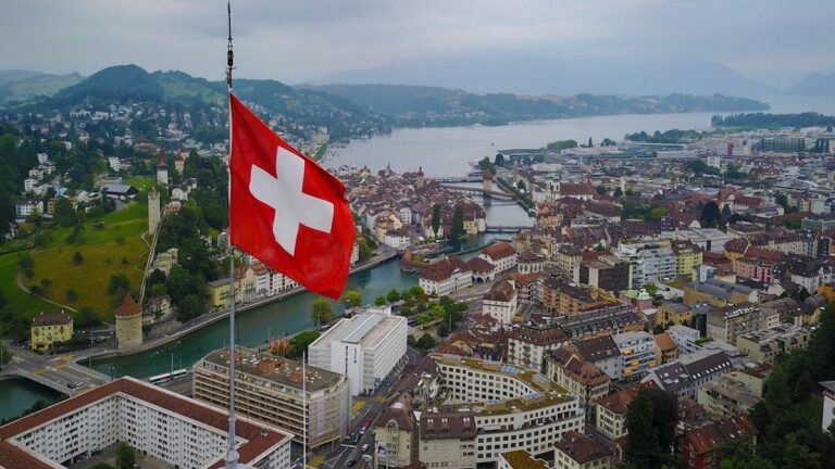 sui