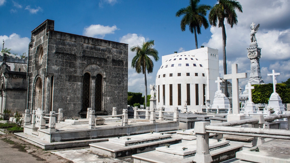 Cementerio de Colón. Historias tras el arco de triunfo 2 06 1140.jpg