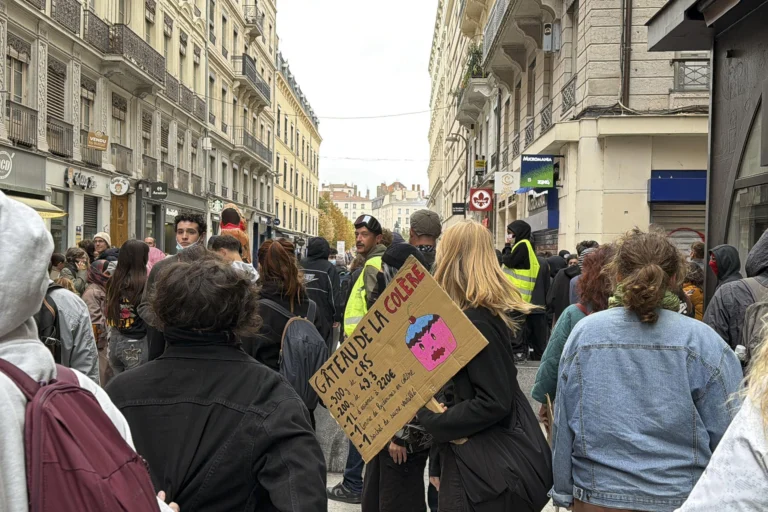 20a4dcd266715c70dd3c0cb664f9df79b4380d33w