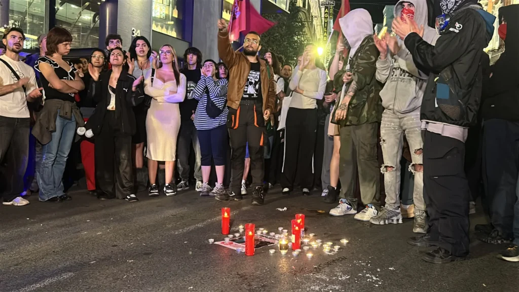 En imágenes: Madrid rinde homenaje a Maricarmen Abascal entre dolor y resistencia 6 2e8fdc87 1880 4c4c 9025 af7cf2d476fd