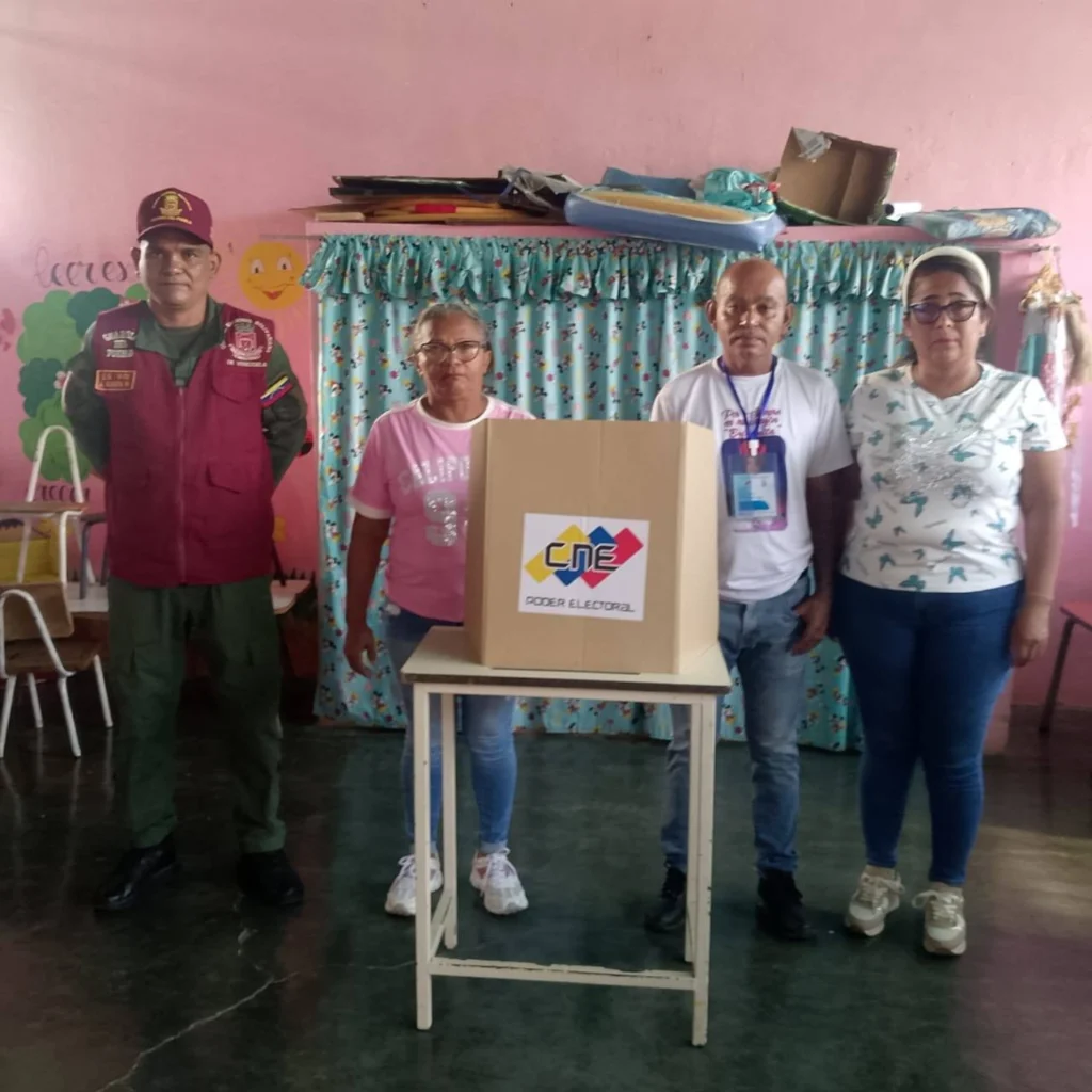 En imágenes: comunas preparan Consulta Popular en Venezuela 2 5089507164996439236