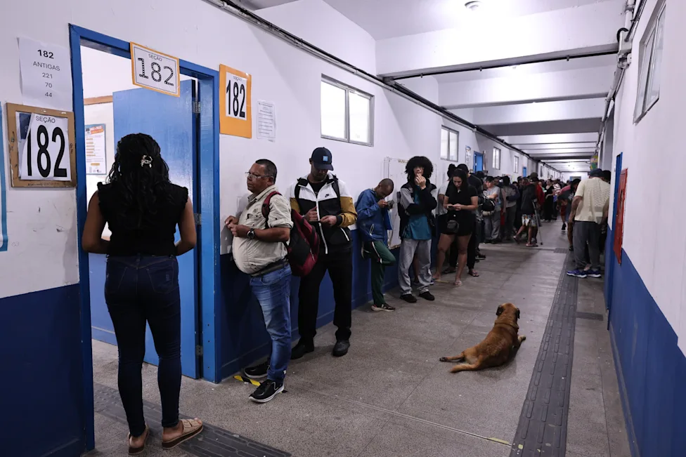 En imágenes: jornada electoral en Brasil transcurre con normalidad y gran afluencia 8 64ebc3ba1c4b70571261e059ee557d17