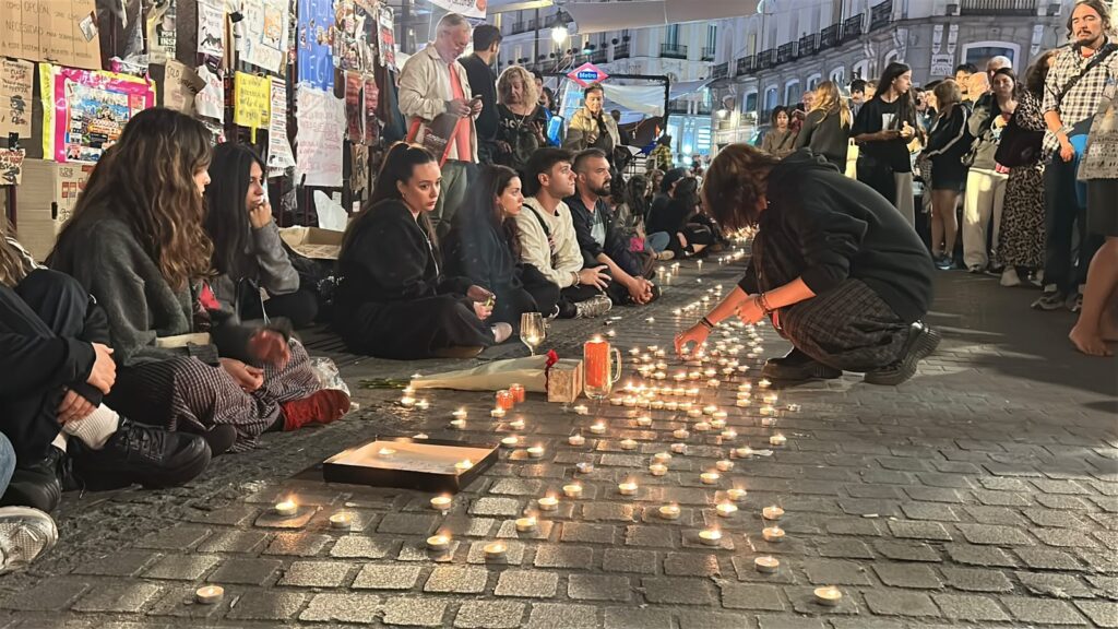 En imágenes: Madrid rinde homenaje a Maricarmen Abascal entre dolor y resistencia 2 7f7445bc 38ba 4958 bf67 1a6f677e6d1a