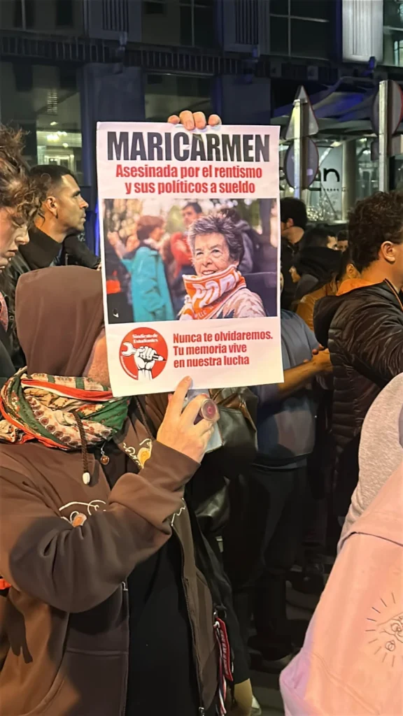 En imágenes: Madrid rinde homenaje a Maricarmen Abascal entre dolor y resistencia 4 8ba98749 1cdc 4ad9 ae7b d685f692c05a 1