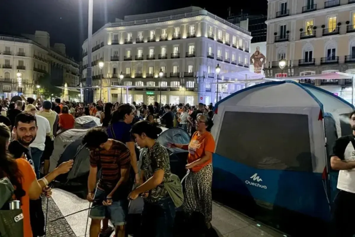 acampada puerta del sol desahucio maricarmen vivienda.jpg