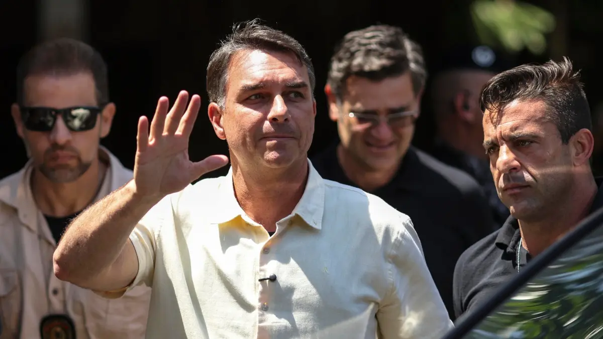 bolsonaro rio oct2026.jpg