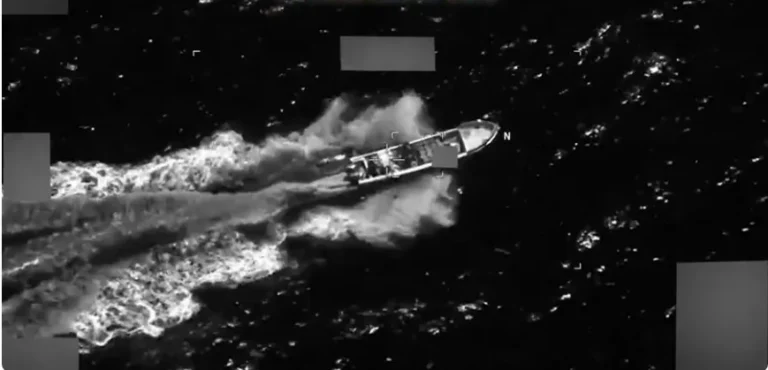 bombardeo de lanchas