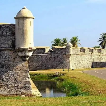 Arístides Medina Rubio: lección de historia 6 castillo libertador de puerto cabello.jpg