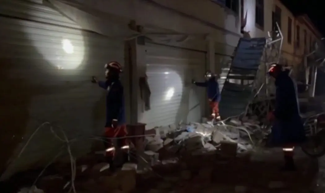 Tres nuevos sismos sacuden la zona del terremoto de magnitud 7 en el Tíbet