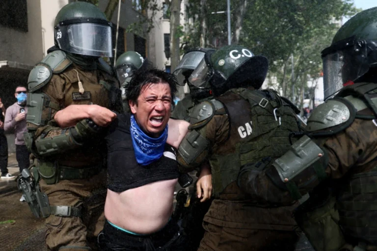 chile represion marcha estudiantil efe 1