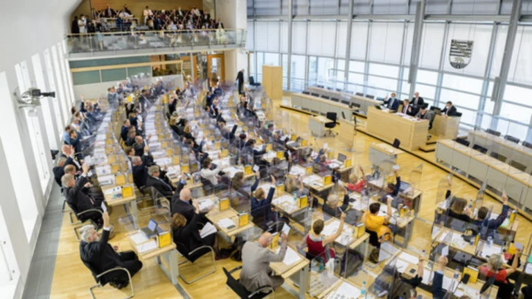 csm plenum von oben schlueter bf37d799e8