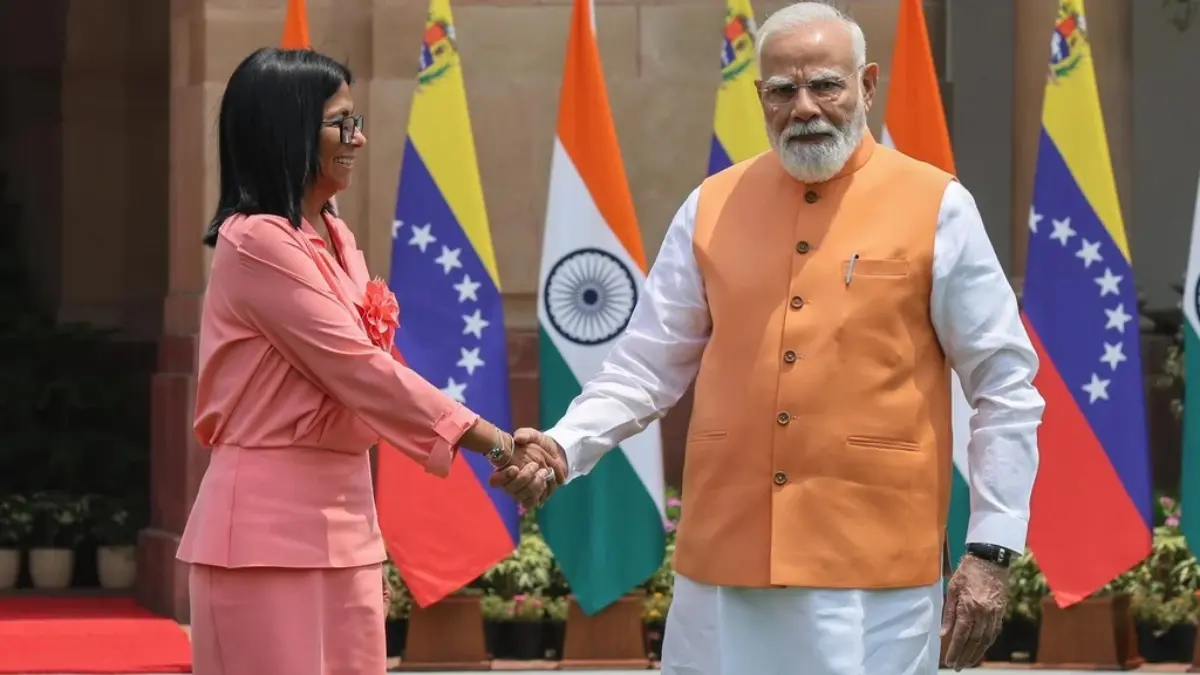 delcy rodriguez y narendra modi foto prensa presidencial.jpg