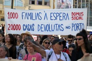 ea6349 portugal housing protest