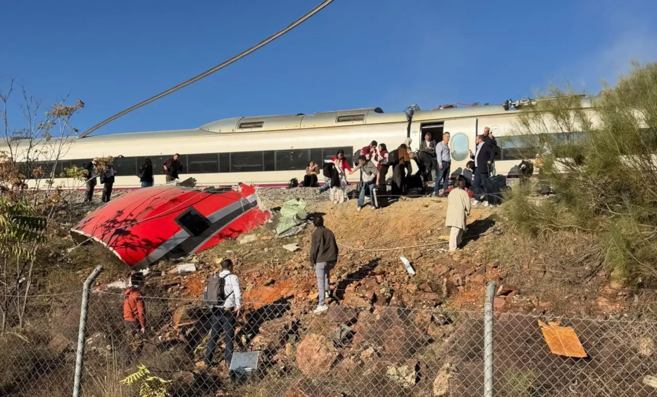espana accidente trenes01.jpg